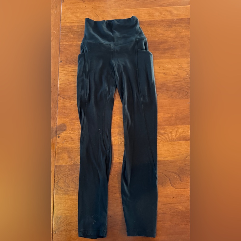Lululemon Size 0 Womens Black Leggings with Pockets